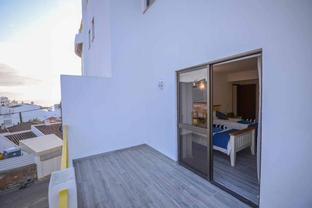 Senhora da Luz Prainha Beach Apartment מראה חיצוני תמונה